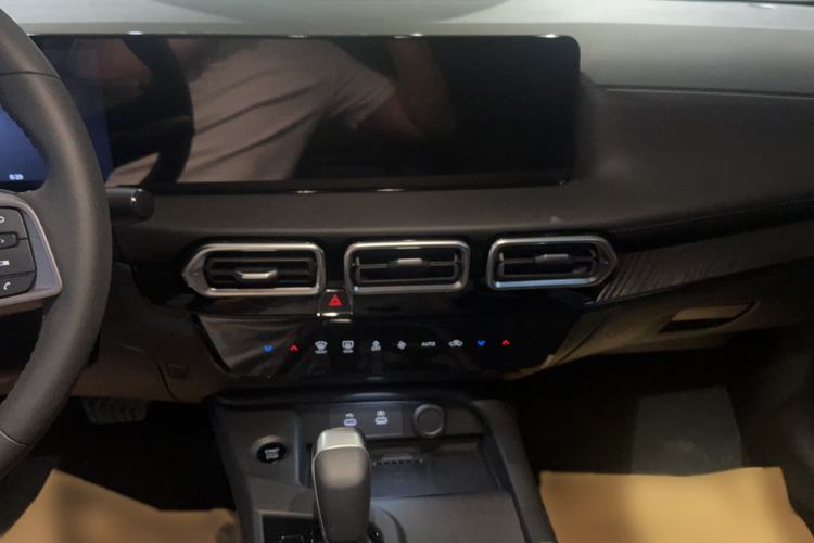 Used Nissan Sylphy 2026 Basic Model Audio And AC Panel