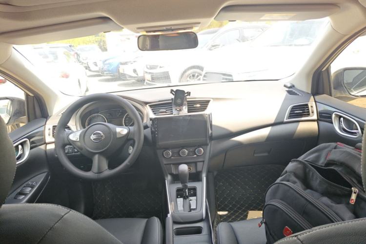 Used Nissan Sylphy 2026 Classic 1.6L CVT Comfort Edition Center Console
