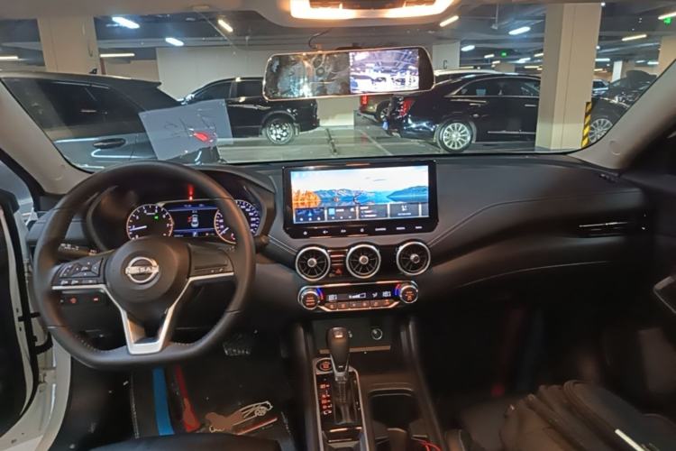 Used Nissan Sylphy 2026 Model 1.6L CVT Enjoyment Edition Center Console
