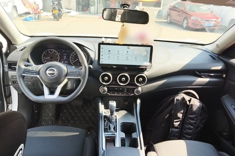 Used Nissan Sylphy 2026 Model 1.6L CVT Worry-Free Edition Center Console