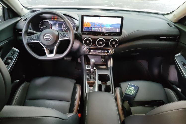 Used Nissan Sylphy 2026 Model 1.6L CVT Intelligent Driving Edition Center Console