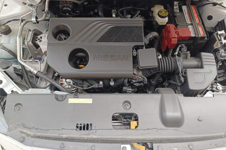 Used Nissan Sylphy 2026 Model 1.6L CVT Worry-Free Edition Engine Bay