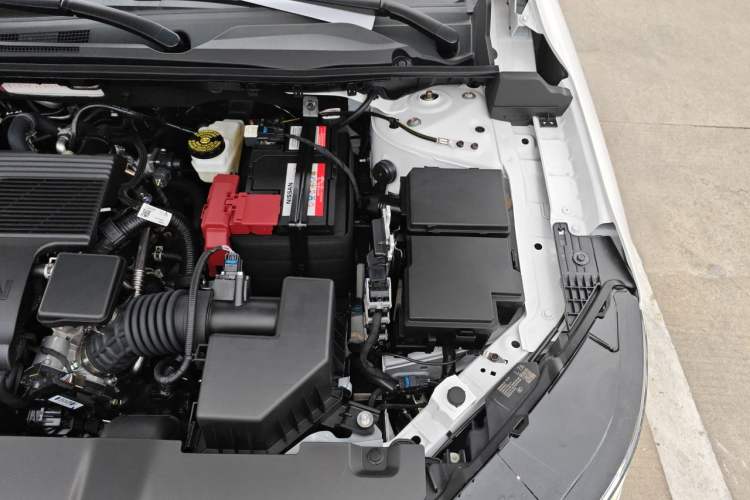 Used Nissan Sylphy 2026 1.6L CVT Technology Edition Engine Bay Left