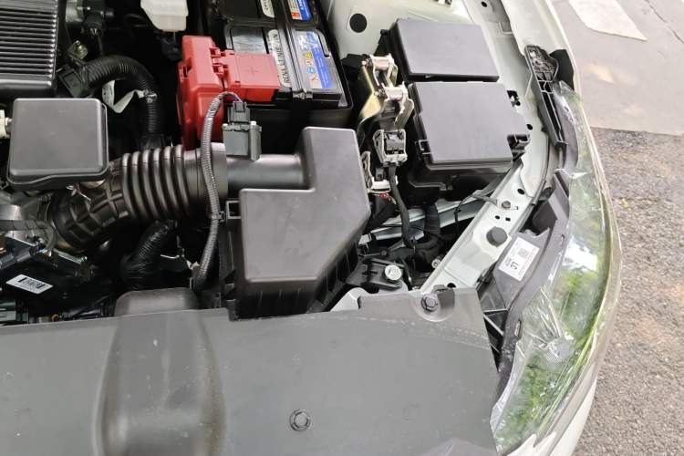 Used Nissan Sylphy 2026 Model 1.6L CVT Intelligent Driving Edition Engine Bay Left