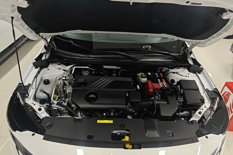 Used Nissan Sylphy 2026 Basic Model Engine Bay
