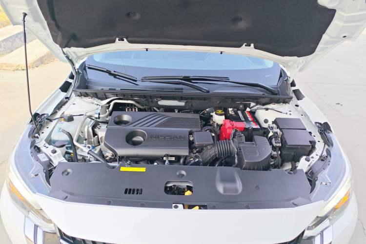 Used Nissan Sylphy 2026 Model 1.6L CVT Genuine Edition Engine Bay