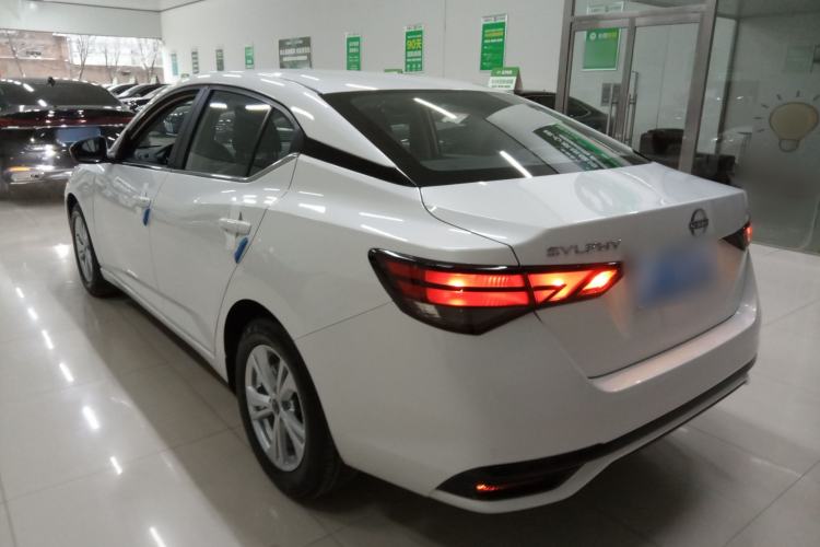 Used Nissan Sylphy 2026 Model 1.6L CVT Genuine Edition Exterior 2
