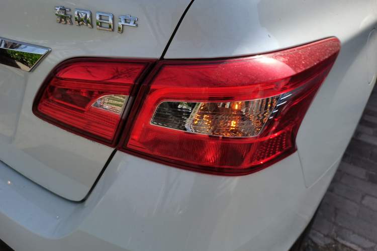 Used Nissan Sylphy 2026 Classic 1.6L CVT Peace of Mind Edition Exterior 3