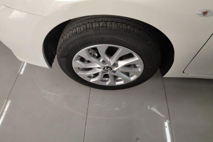 Used Nissan Sylphy 2026 Classic 1.6L CVT Comfort Edition Exterior 4