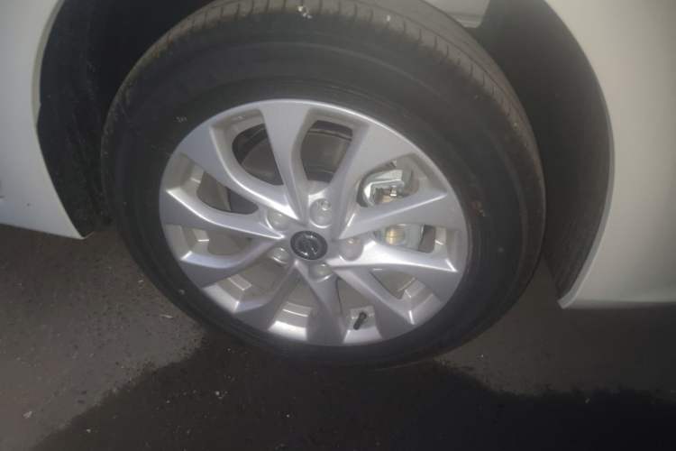 Used Nissan Sylphy 2026 Classic 1.6L CVT Peace of Mind Edition Exterior 7