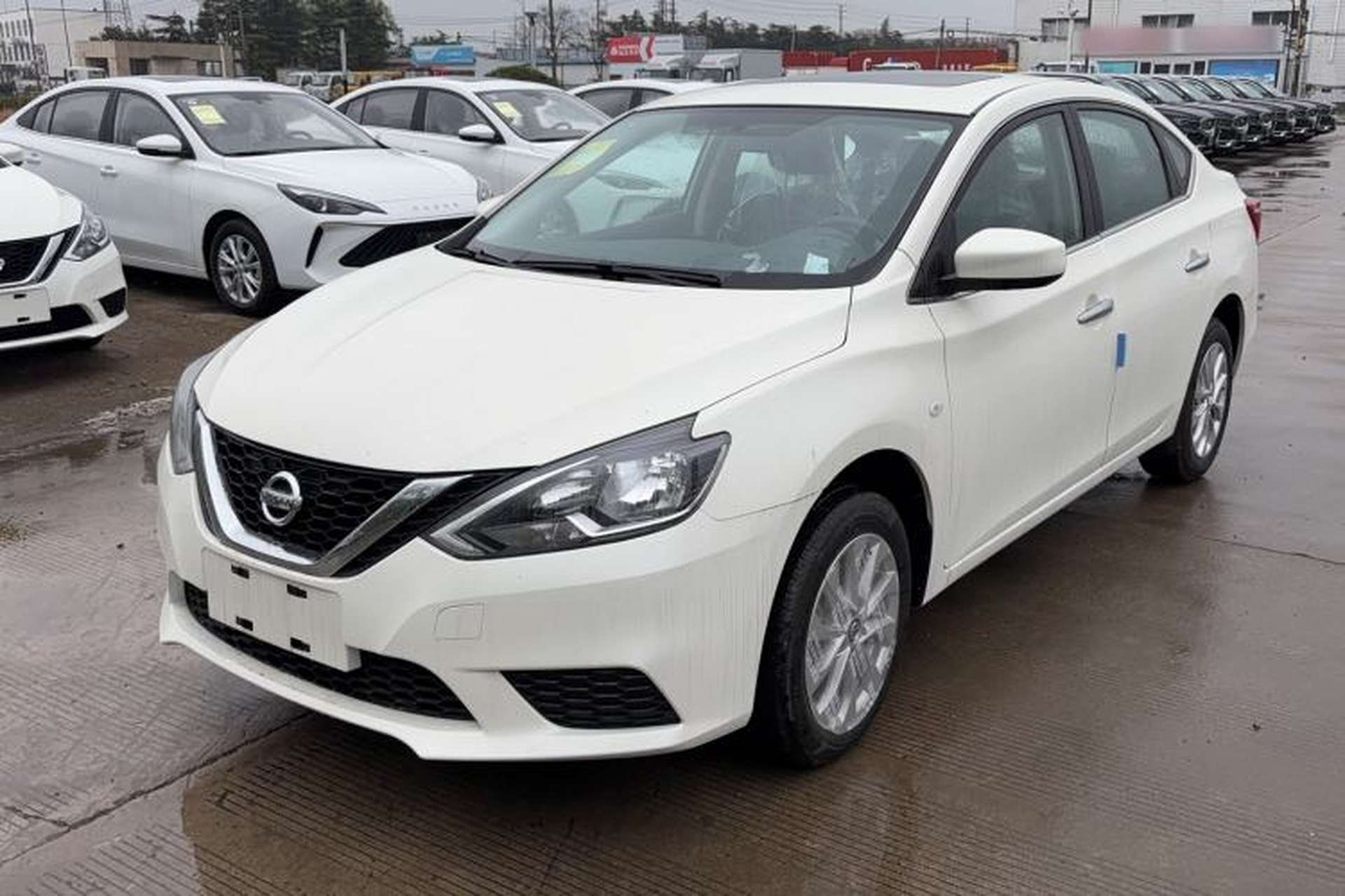 Used Nissan Sylphy 2026 Classic 1.6L CVT XE Comfort Sunroof Edition Front Left 45 Deg