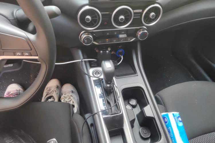 Used Nissan Sylphy 2026 Model 1.6L CVT Worry-Free Edition Gear Lever