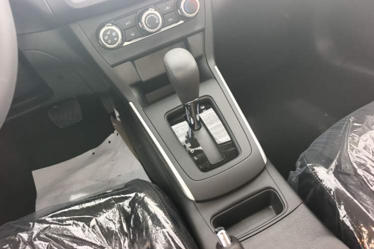 Used Nissan Sylphy 2026 Classic 1.6L CVT Peace of Mind Edition Gear Lever