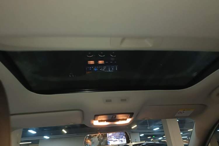 Used Nissan Sylphy 2026 Model 1.6L CVT Enjoyment Edition Headliner