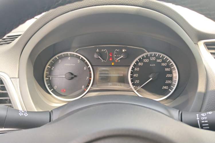 Used Nissan Sylphy 2026 Classic 1.6L CVT Comfort Edition Instrument Cluster
