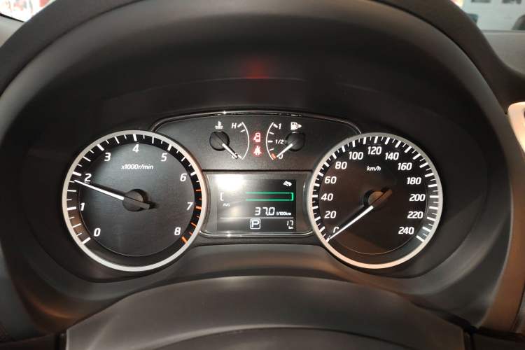 Used Nissan Sylphy 2026 Classic 1.6L CVT Comfort Edition Instrument Cluster