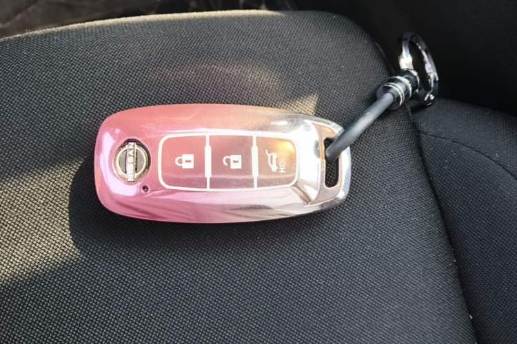 Used Nissan Sylphy 2026 Model 1.6L CVT Worry-Free Edition Interior 1