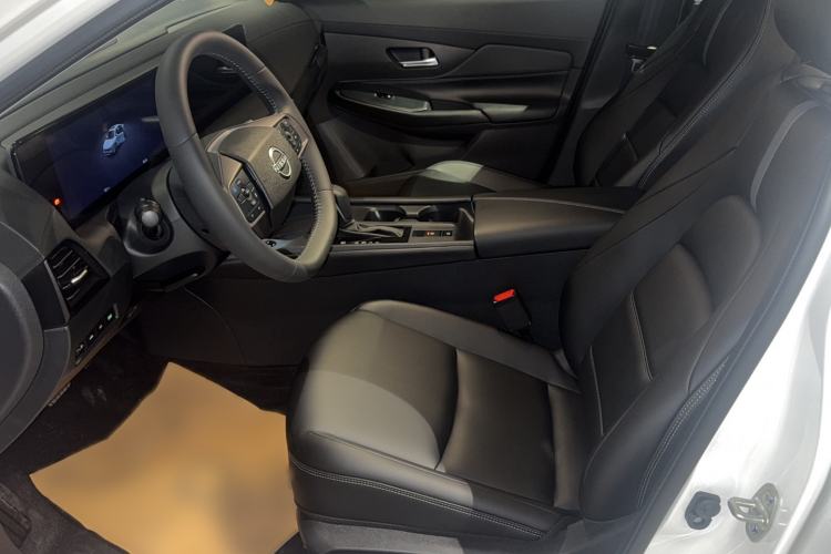 Used Nissan Sylphy 2026 Basic Model Interior 3