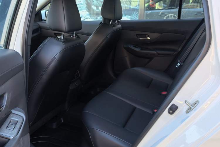 Used Nissan Sylphy 2026 Basic Model Interior 4