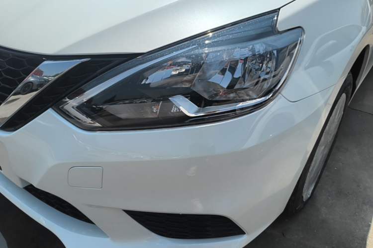 Used Nissan Sylphy 2026 Classic 1.6L CVT Peace of Mind Edition Left Front Headlight