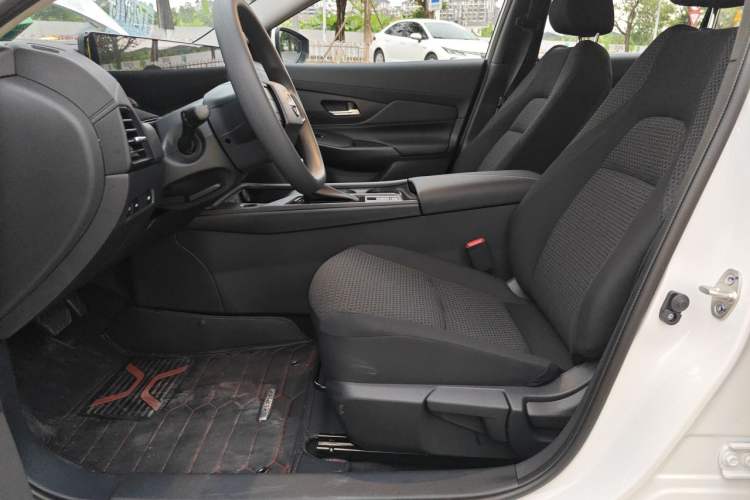 Used Nissan Sylphy 2026 1.6L CVT Technology Edition Left Front Seat