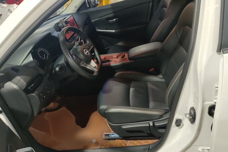 Used Nissan Sylphy 2026 Model 1.6L CVT Enjoyment Edition Left Front Seat