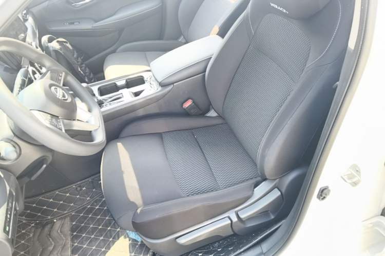 Used Nissan Sylphy 2026 Model 1.6L CVT Worry-Free Edition Left Front Seat