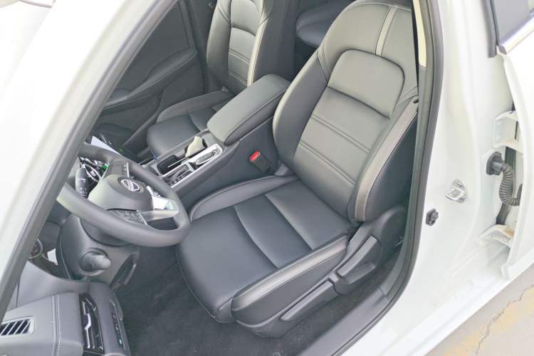 Used Nissan Sylphy 2026 Model 1.6L CVT Genuine Edition Left Front Seat