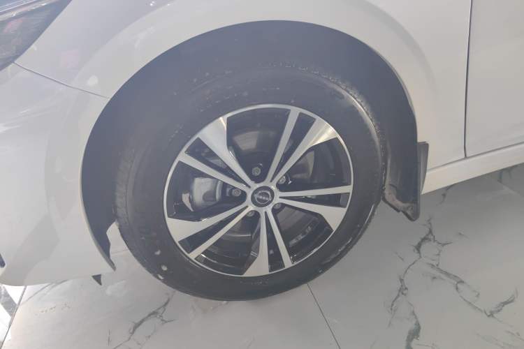 Used Nissan Sylphy 2026 Model 1.6L CVT Genuine Edition Left Front Wheel Hub