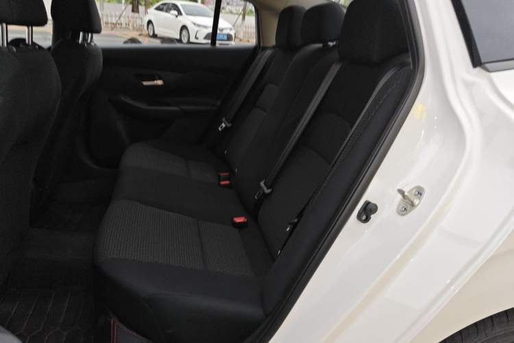 Used Nissan Sylphy 2026 1.6L CVT Technology Edition Left Rear Seat