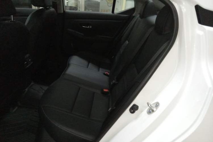 Used Nissan Sylphy 2026 Model 1.6L CVT Genuine Edition Left Rear Seat
