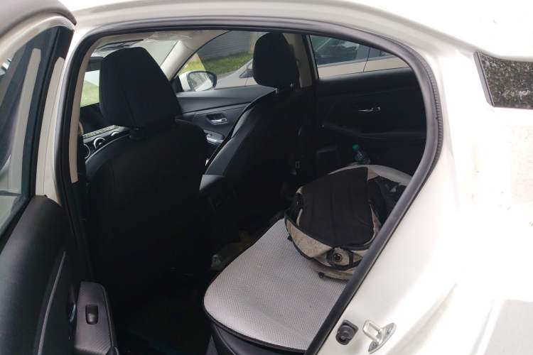 Used Nissan Sylphy 2026 Model 1.6L CVT Enjoyment Edition Left Rear Seat