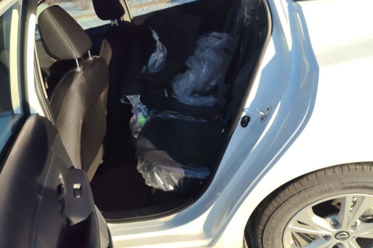 Used Nissan Sylphy 2026 Model 1.6L CVT Worry-Free Edition Left Rear Seat