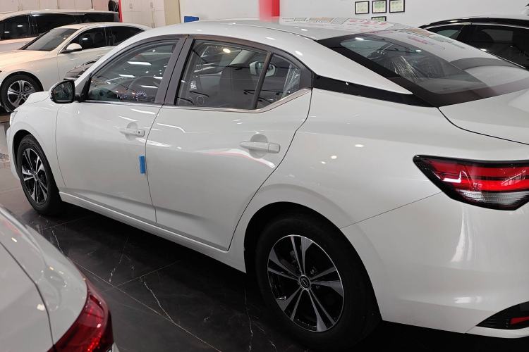 Used Nissan Sylphy 2026 Model 1.6L CVT Enjoyment Edition Left Side