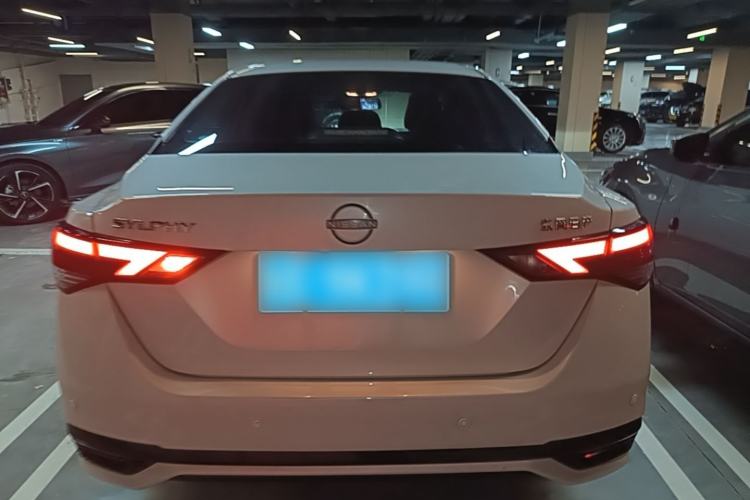 Used Nissan Sylphy 2026 Model 1.6L CVT Enjoyment Edition Rear