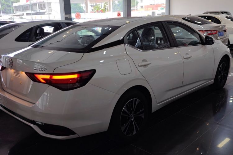 Used Nissan Sylphy 2026 Model 1.6L CVT Enjoyment Edition Rear Right 45 Deg
