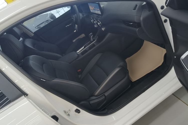 Used Nissan Sylphy 2026 Model 1.6L CVT Enjoyment Edition Right Front Seat