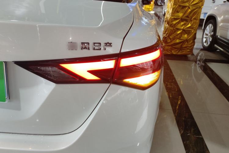 Used Nissan Sylphy 2026 Model 1.6L CVT Enjoyment Edition Right Rear Taillight