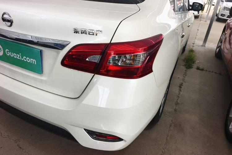 Used Nissan Sylphy 2026 Classic 1.6L CVT Peace of Mind Edition Right Rear Taillight