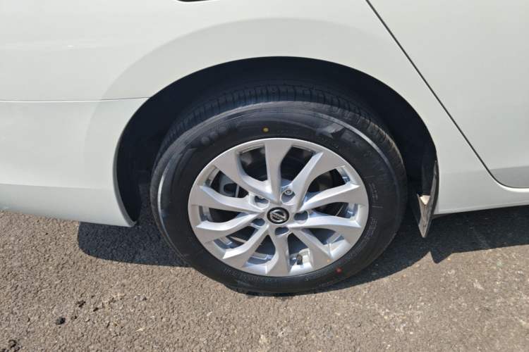 Used Nissan Sylphy 2026 Classic 1.6L CVT Comfort Edition Right Rear Wheel Hub