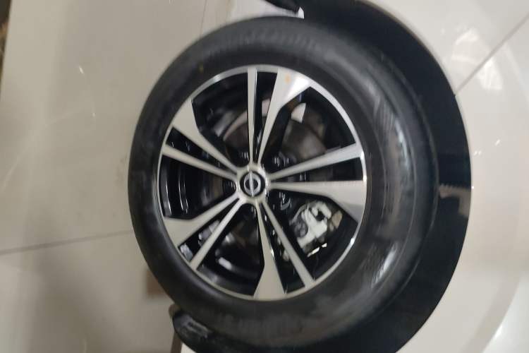 Used Nissan Sylphy 2026 Model 1.6L CVT Enjoyment Edition Right Rear Wheel Hub