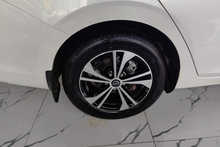 Used Nissan Sylphy 2026 Model 1.6L CVT Genuine Edition Right Rear Wheel Hub