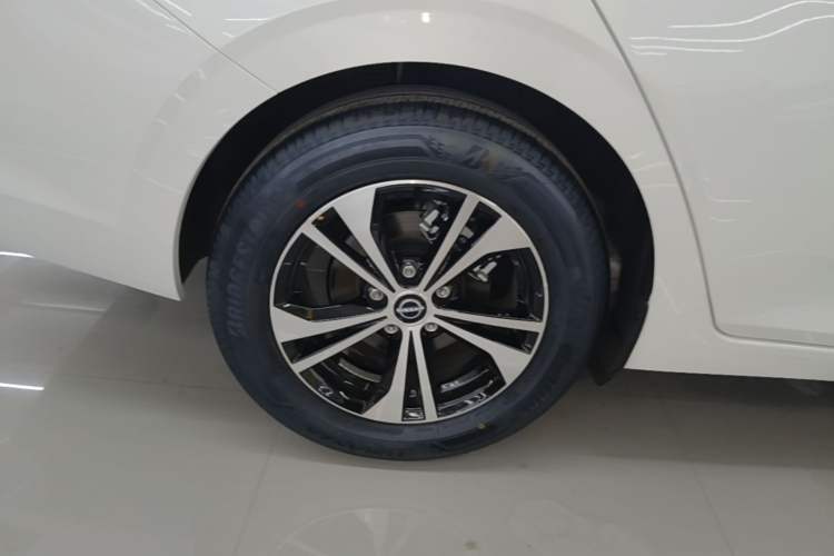 Used Nissan Sylphy 2026 Model 1.6L CVT Enjoyment Edition Right Rear Wheel Hub