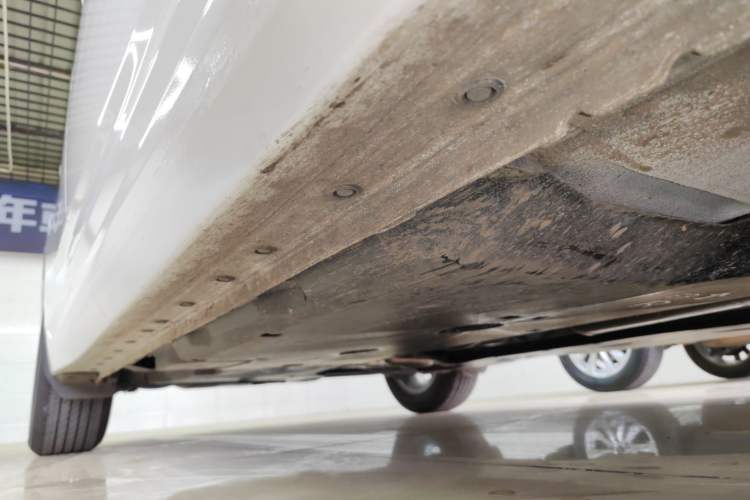 Used Nissan Sylphy 2026 Model 1.6L CVT Worry-Free Edition Right Side Sill
