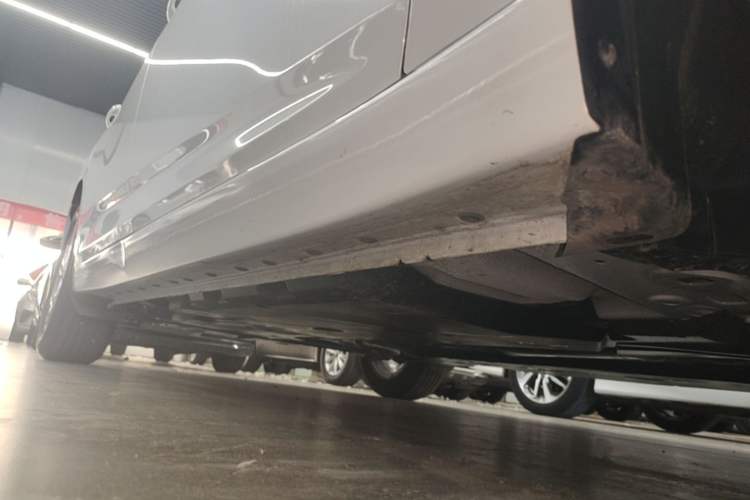 Used Nissan Sylphy 2026 Model 1.6L CVT Worry-Free Edition Right Side Sill