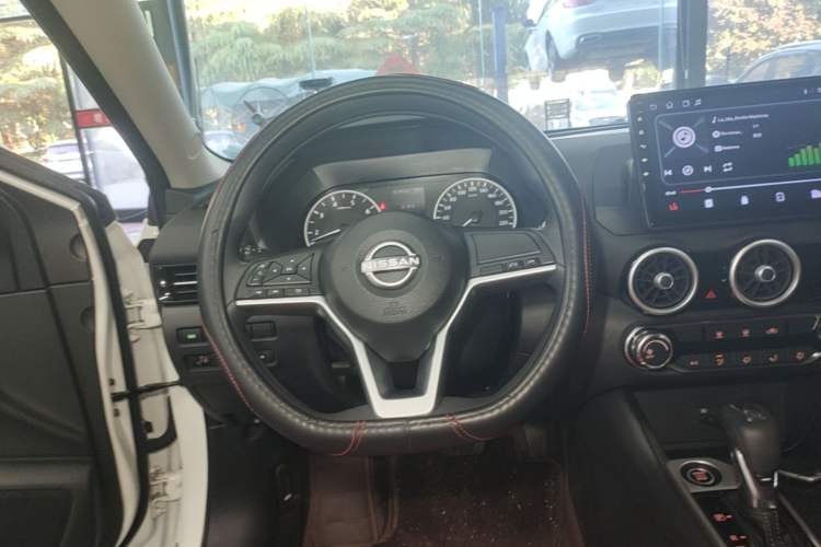 Used Nissan Sylphy 2026 Model 1.6L CVT Worry-Free Edition Steering Wheel