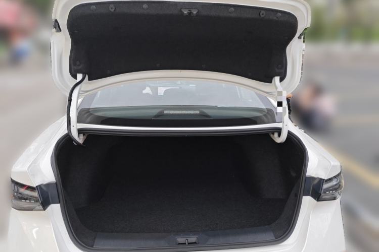 Used Nissan Sylphy 2026 1.6L CVT Technology Edition Trunk