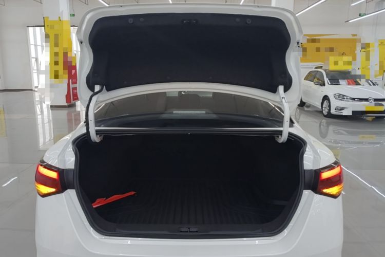 Used Nissan Sylphy 2026 Model 1.6L CVT Enjoyment Edition Trunk