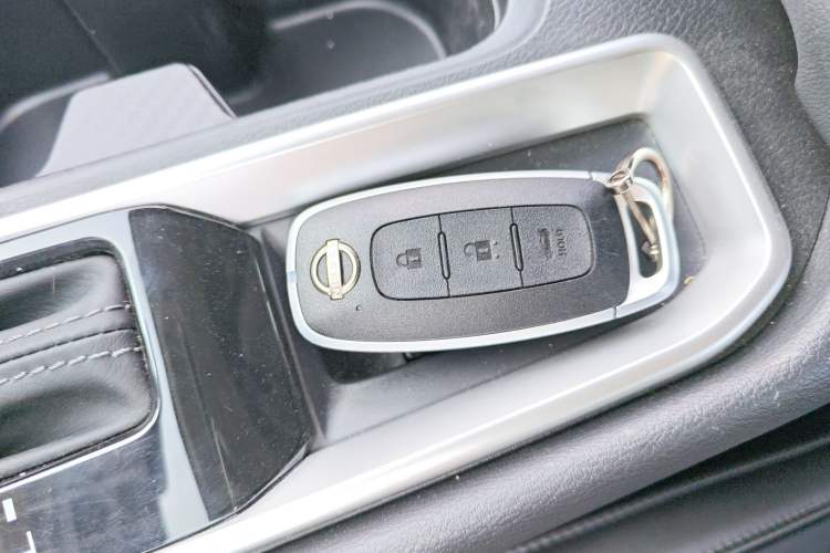 Used Nissan Sylphy 2026 Model 1.6L CVT Genuine Edition Vehicle Key