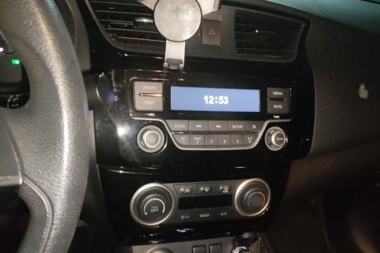 Used Nissan Sylphy EV 2018 Smart Edition Audio And AC Panel